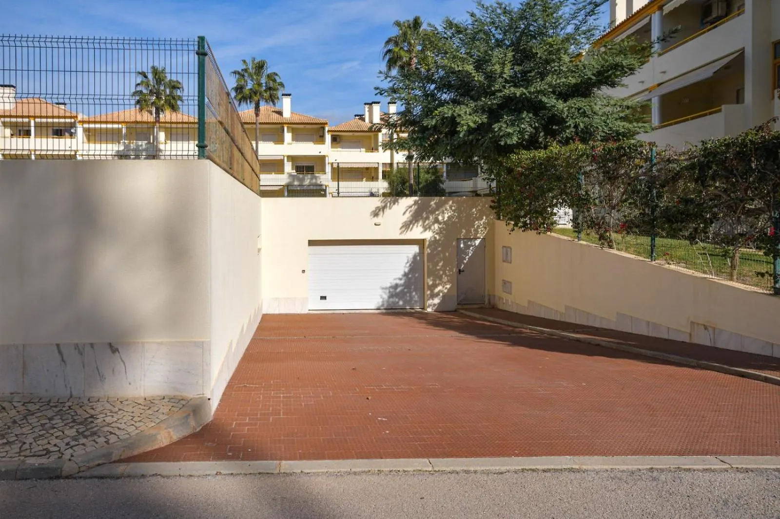 Vila Atlantida - Vilamoura-Quarteira Holiday Home - Beach At 250 Mts