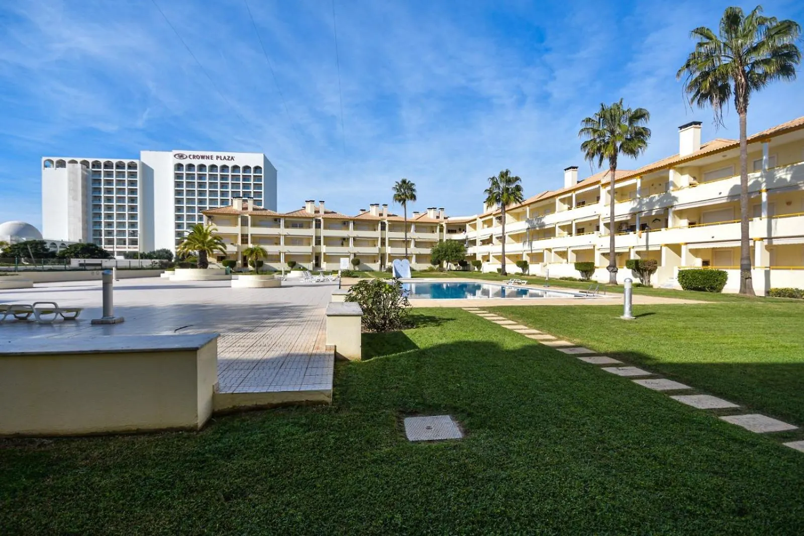 Apartment Vila Atlantida - Vilamoura-Quarteira Holiday Home - Beach At 250 Mts